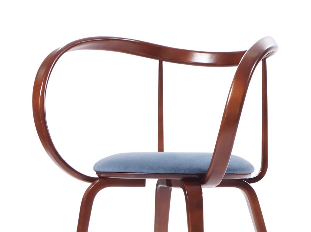 Дизайнерские барные стулья необходимы для современной кухни